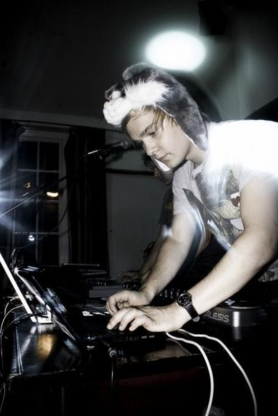 Файл:Sabrepulse01.jpeg
