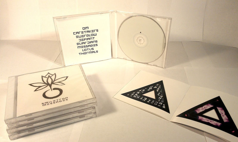 Файл:SMILETRON - MESSAGES CD1.jpeg