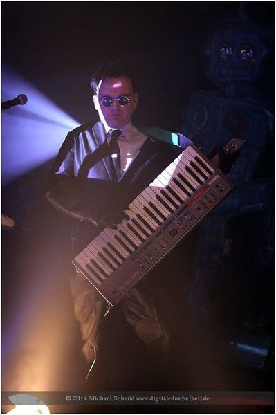 Файл:Welle Erdball A.L.F..jpg