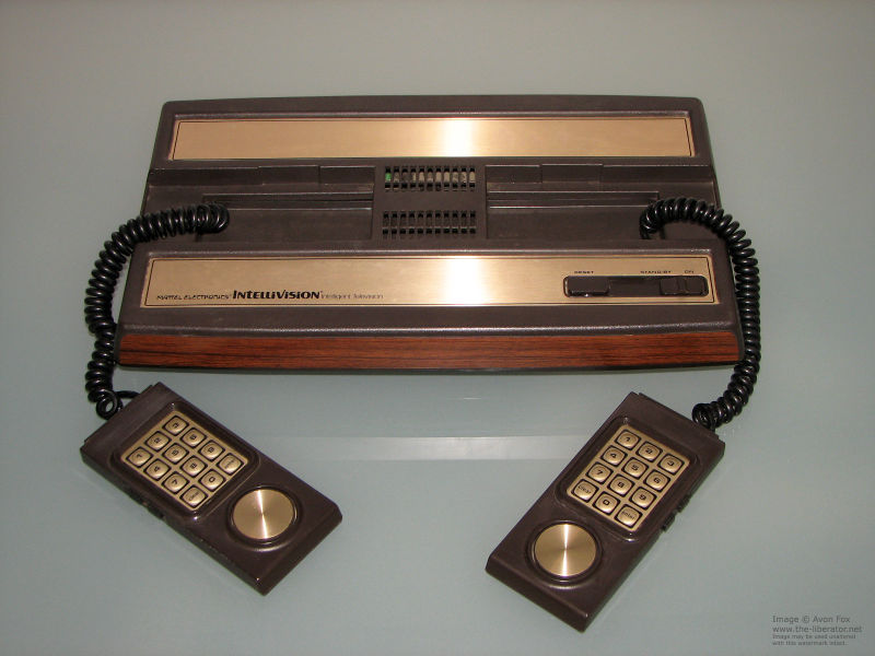 Файл:Mattel Intellivision (2).jpg