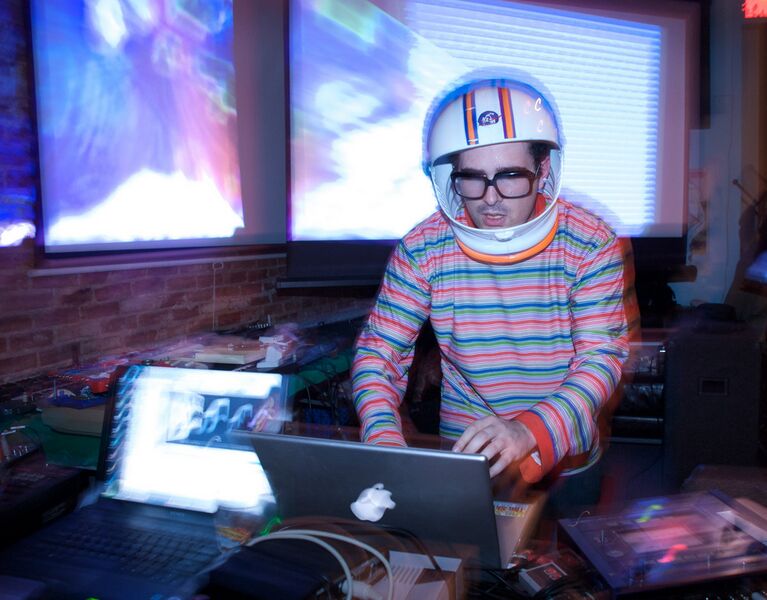 Файл:Active Knowledge - Live Audio photo.jpg